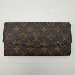 Louis Vuitton Brown Monogram PVC double-fold long wallet with zipper